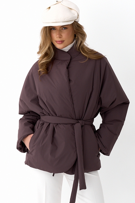 Куртка с цельнокроеным рукавом с поясом