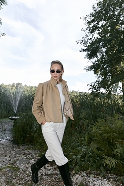 Тренч укороченный с декоративными сборками