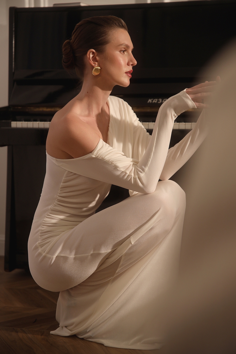 Платье асимметричное макси со сборками