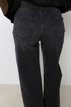 Джинсы прямые с завышенной посадкой
