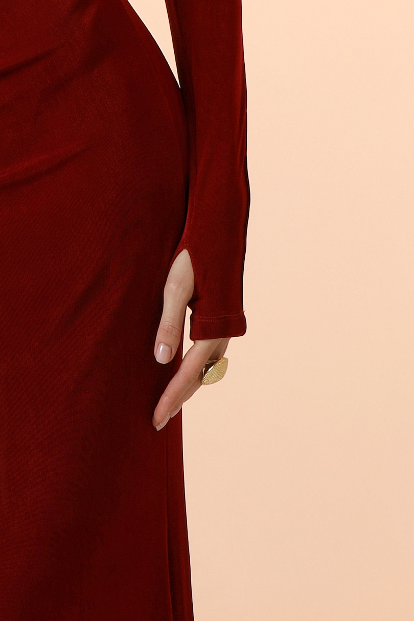 Платье асимметричное макси со сборками